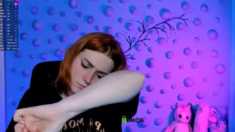 kim_classy online show from December 23, 2025, 11:08 am