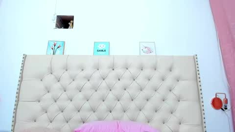 Snapshot of kim_eli chatting on December 16, 2024, 1:53 am kim_eli online show from December 16, 2024, 1:53 am