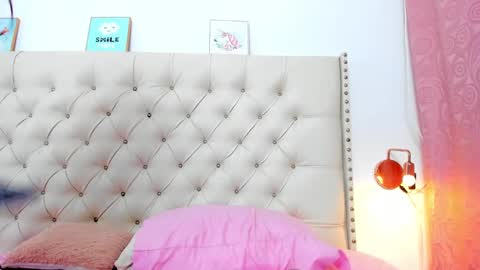 Snapshot of kim_eli chatting on December 31, 2024, 8:04 am kim_eli online show from December 31, 2024, 8:04 am