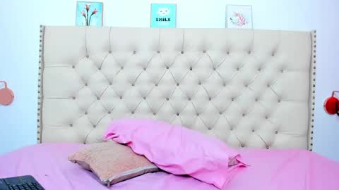 Snapshot of kim_eli chatting on January 16, 2025, 6:37 pm kim_eli online show from January 16, 2025, 6:37 pm