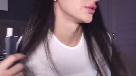 Snapshot of kim_oberlin chatting on September 21, 2025, 3:57 pm Kim Oberlin online show from September 21, 2025, 3:57 pm