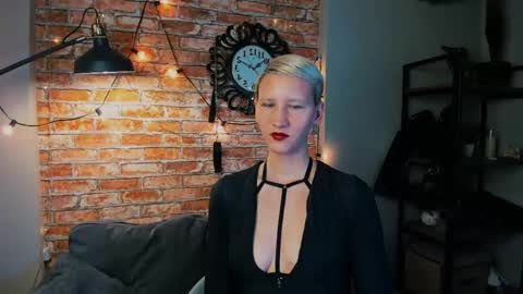 Snapshot of kim_waite chatting on September 20, 2025, 2:51 pm Kim online show from September 20, 2025, 2:51 pm