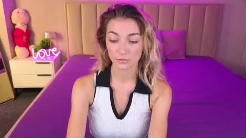 kimberlly_smith online show from July 13, 2026, 11:18 pm