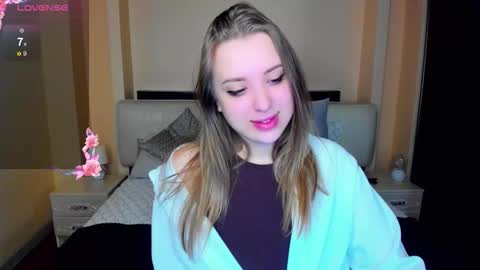 kimberly_mm online show from February 6, 2026, 7:28 pm