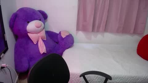 Kim online show from November 12, 2025, 11:10 am