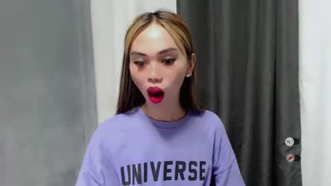 Snapshot of kimberly_tart chatting on January 22, 2025, 10:40 am Kimberly online show from January 22, 2025, 10:40 am