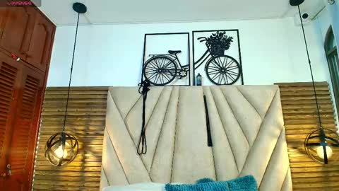 kimberlyfox_t online show from April 16, 2026, 12:28 pm