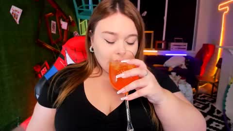 Snapshot of kimberlymaran chatting on February 25, 2025, 3:16 pm The one that you wont be able to forget online show from February 25, 2025, 3:16 pm