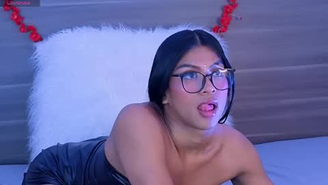 Kimberlyn online show from May 15, 2026, 5:42 pm