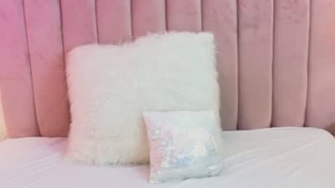 Snapshot of kimberlyn_burbano chatting on July 18, 2026, 8:01 pm Kimberlyn online show from July 18, 2026, 8:01 pm