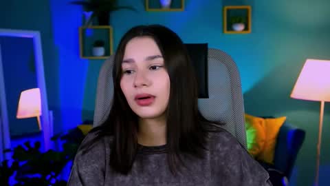 Snapshot of kimclarks chatting on November 11, 2025, 1:44 pm kimclarks online show from November 11, 2025, 1:44 pm