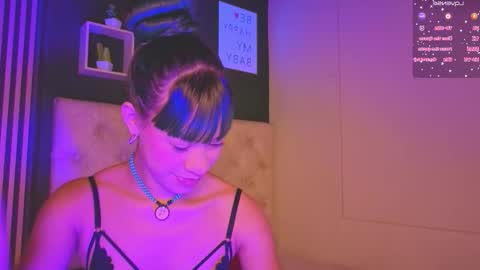 Snapshot of kimhilton_ chatting on February 1, 2026, 4:33 am kimhilton online show from February 1, 2026, 4:33 am