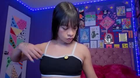 Snapshot of kimhilton_ chatting on February 10, 2026, 5:00 am kimhilton online show from February 10, 2026, 5:00 am