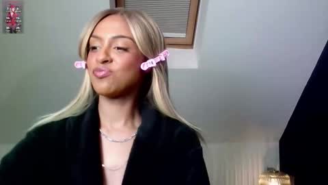     Help me reach 100 thumbs up  online show from March 4, 2026, 12:38 am