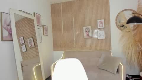 Kim  online show from January 18, 2025, 12:46 am