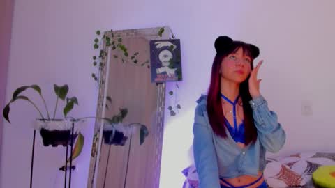 Kimm online show from October 18, 2025, 1:52 am