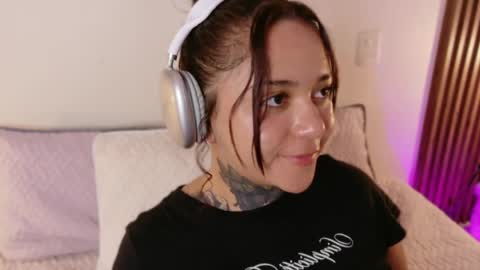     online show from April 11, 2026, 12:53 pm