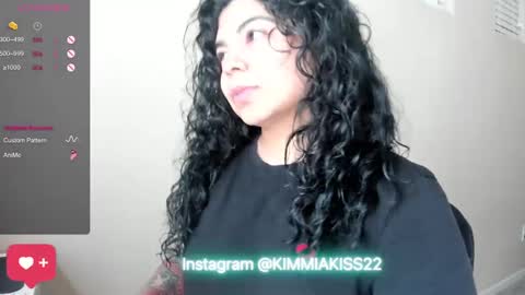 Snapshot of kimmiakiss22 chatting on January 2, 2025, 7:40 pm Kimmi online show from January 2, 2025, 7:40 pm