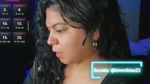 Snapshot of kimmiakiss22 chatting on September 25, 2025, 12:47 am Kimmi online show from September 25, 2025, 12:47 am