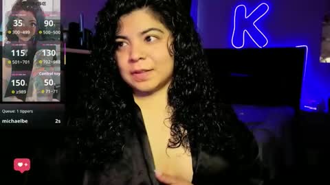 Snapshot of kimmiakiss22 chatting on June 7, 2026, 12:37 am Kimmi online show from June 7, 2026, 12:37 am