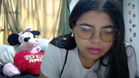 Snapshot of kimmy_kimmy_ chatting on November 11, 2025, 6:19 pm Kimmy online show from November 11, 2025, 6:19 pm