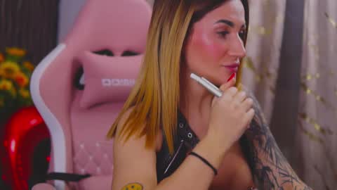 KimSkye online show from February 14, 2025, 8:26 pm