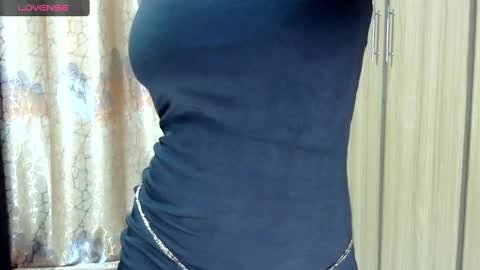 Snapshot of kimsmile_001 chatting on February 25, 2025, 9:24 pm Kim online show from February 25, 2025, 9:24 pm