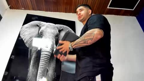 Angel Falconer online show from November 2, 2025, 12:35 am