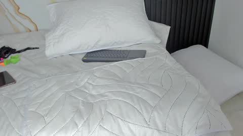    KING     online show from March 6, 2025, 9:53 pm