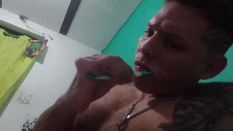 Snapshot of king_russo chatting on September 17, 2025, 2:57 am king_russo online show from September 17, 2025, 2:57 am