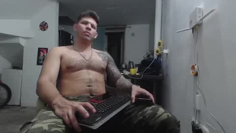 Snapshot of king_russo chatting on October 24, 2025, 10:39 pm king_russo online show from October 24, 2025, 10:39 pm