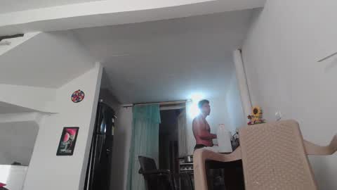 Snapshot of king_russo chatting on October 28, 2025, 9:28 pm king_russo online show from October 28, 2025, 9:28 pm