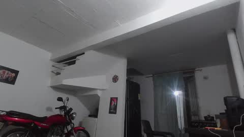 Snapshot of king_russo chatting on November 7, 2025, 12:10 am king_russo online show from November 7, 2025, 12:10 am