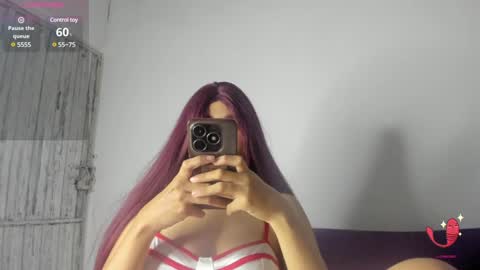 Snapshot of king_sex93perron chatting on January 17, 2025, 3:23 am Valeska y Deivi online show from January 17, 2025, 3:23 am