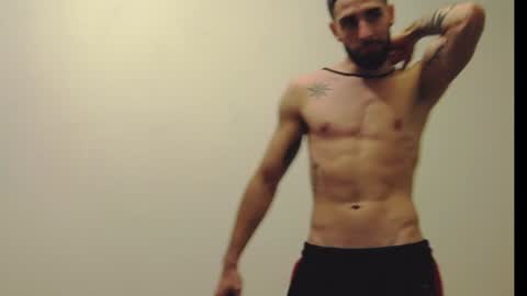 Snapshot of kingkarlos_ chatting on December 17, 2024, 11:27 pm KingKarlos online show from December 17, 2024, 11:27 pm