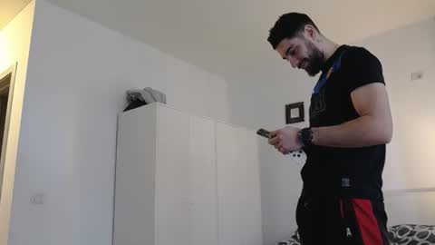 Snapshot of kingkarlos_ chatting on March 5, 2025, 12:55 pm KingKarlos online show from March 5, 2025, 12:55 pm