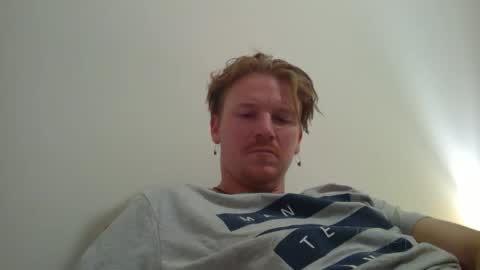 Snapshot of kinglegg chatting on December 27, 2024, 2:25 am Kinglegg online show from December 27, 2024, 2:25 am