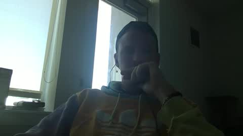 Snapshot of kinglegg chatting on January 4, 2025, 7:23 pm Kinglegg online show from January 4, 2025, 7:23 pm