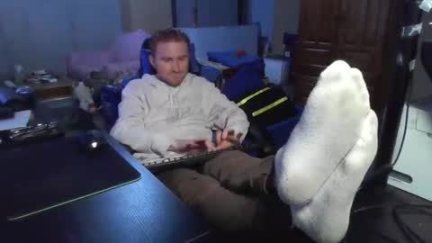 Master  King Tommy online show from April 4, 2026, 8:12 am