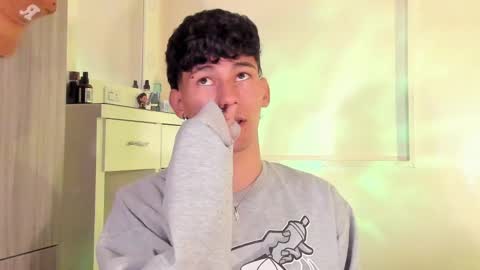  A L E X  online show from February 21, 2025, 3:45 am