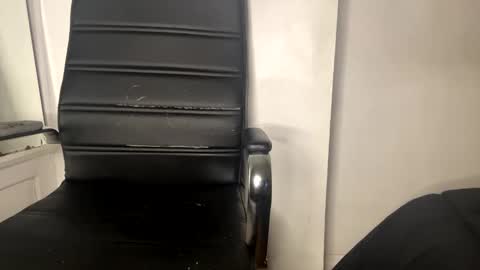 Snapshot of kingxjune chatting on November 7, 2025, 3:50 am DJ online show from November 7, 2025, 3:50 am