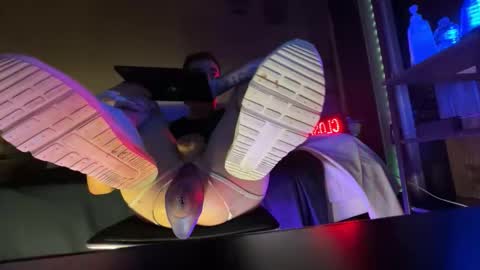 KinkPLAY9 online show from December 3, 2025, 8:34 am