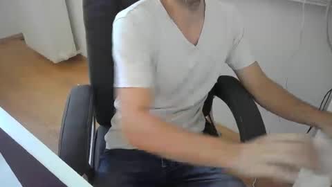 kinky_alaric online show from June 29, 2026, 12:05 pm
