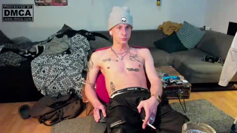 Snapshot of kinky_spidey chatting on January 17, 2025, 5:51 pm kinky_spidey online show from January 17, 2025, 5:51 pm