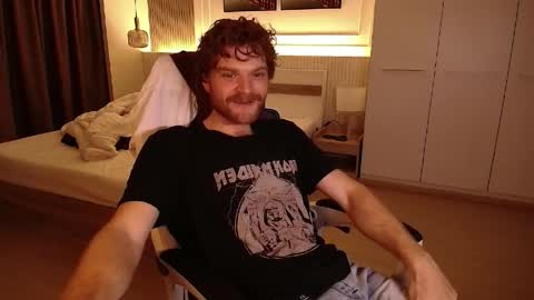 Kenny online show from April 10, 2026, 7:02 am