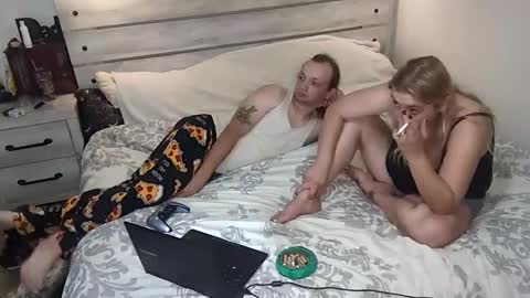 Snapshot of kinkyqueenandpet95 chatting on September 29, 2025, 3:33 am kinkyqueenandpet95 online show from September 29, 2025, 3:33 am