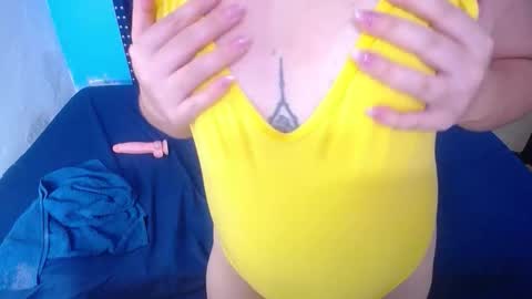kinkyy_redhead online show from February 5, 2026, 4:00 pm