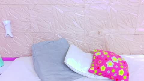 kinkyy_redhead online show from April 1, 2026, 1:12 pm