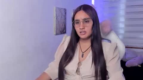 kir_ely online show from June 10, 2026, 7:13 pm