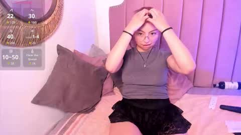 kira_exe online show from February 5, 2026, 1:27 pm